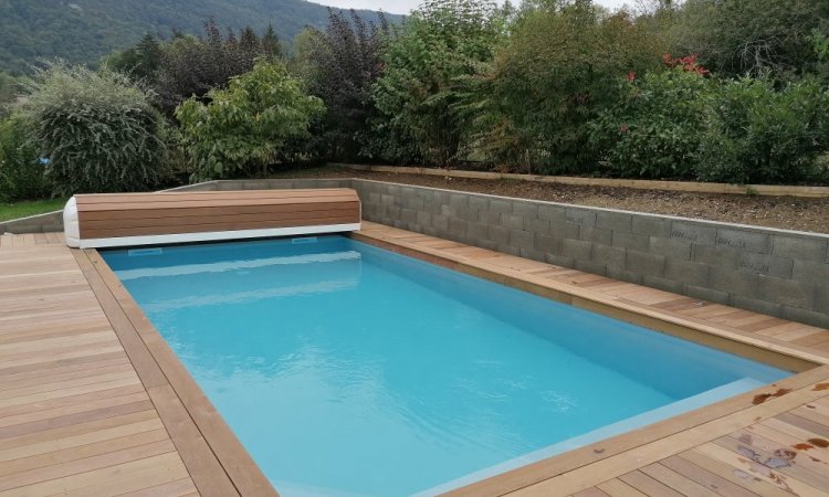 Construction d'une piscine 8x4 /  fond plat 1,50m à Vieugy (74) par Aquajardin votre paysagiste - pisciniste à Tignieu Jameyzieu